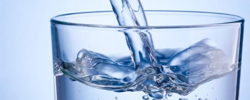 بهترین نوشیدنیها برای هیدراته ماندن؛ فراتر از آب!