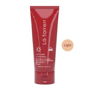 لافارر کرم ضدآفتاب و ضدلک رنگي پوست خشک و معمولي رنگ روشن spf 40
