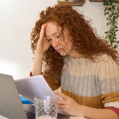 چگونه استرس اقتصادی را کاهش دهیم؟ روش‌هایی که واقعا موثرند