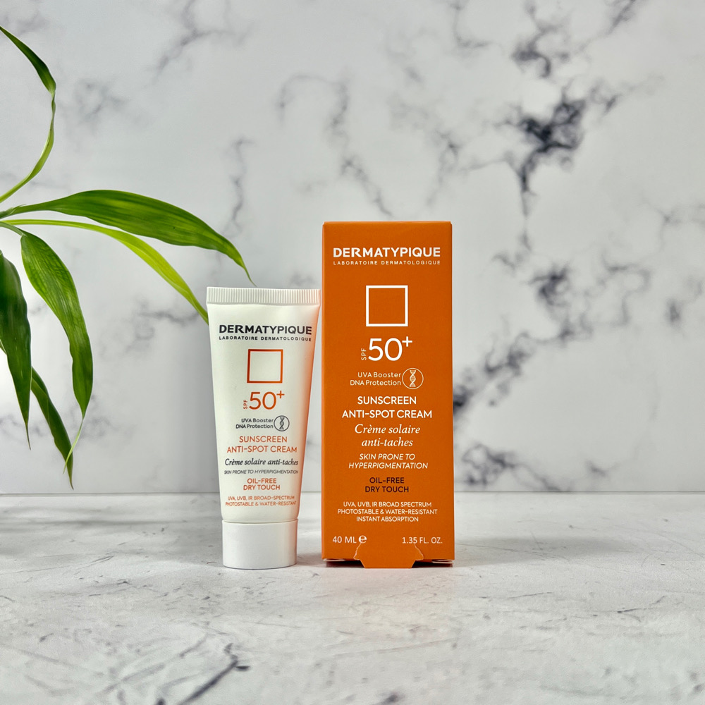 کرم ضد آفتاب ضد لک و روشن کننده SPF50 درماتیپیک 40 میلی لیتر